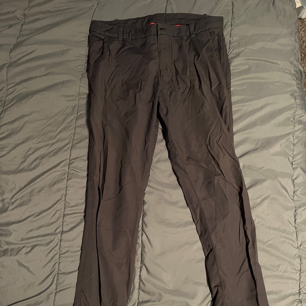 Lululemon pants size 34 waist